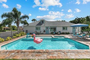 Pool - 541 SeaClusion Cottage| Pool&Spa | 5 Blox to Beach (Naples)
