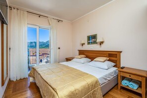 2 habitaciones, cuna de viaje y wifi gratis 