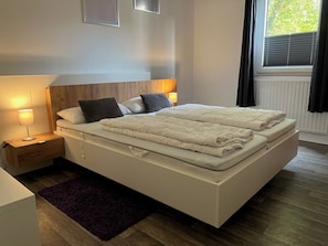 1 bedroom, WiFi, bed sheets