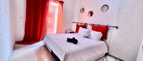 1 多间卧室、WiFi