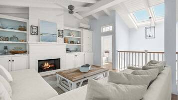 Fernseher, Kamin, Arbeitsbereiche