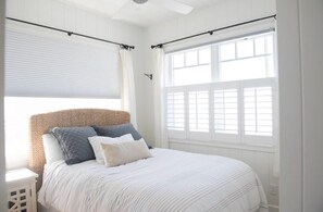 2 habitaciones, escritorio, tabla de planchar con plancha y wifi 