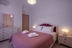 Family Villa, 6 Bedrooms, Private Pool, Garden View - Villa Katerina (Chania)