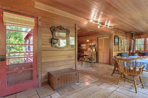 Cozy Riverfront Cabin - Beach Access & Wood Stove