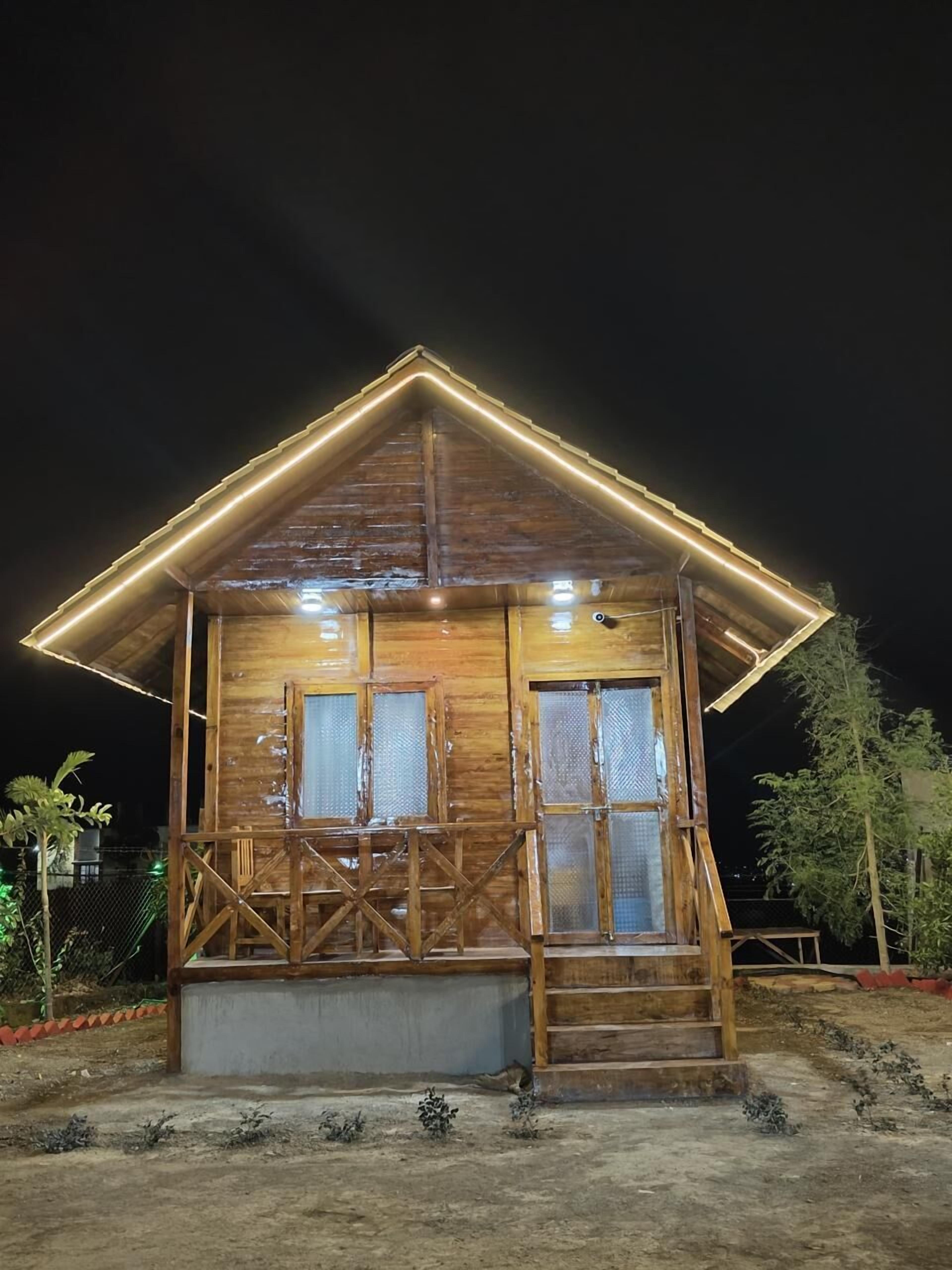 Soundproofing, free WiFi