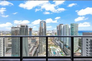 Interior - 45th-Floor Luxury Condo | Stunning City Views (Miami)