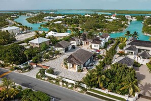 Exterior - A magnificent 6 bedroom tranquil retreat (Leeward Settlement)