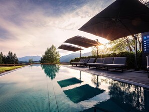 Apartment | Pool | Outdoor pool - Premium Apartment With Balcony (Sankt Martin am Tennengebirge)
