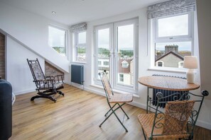 4 bedrooms, free WiFi, bed sheets