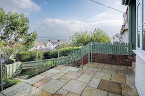 Exterior - Overland Road 4 Bed House Mumbles (Swansea)