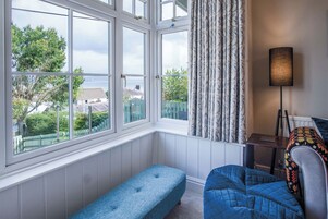 32-inch flat-screen TV with cable channels