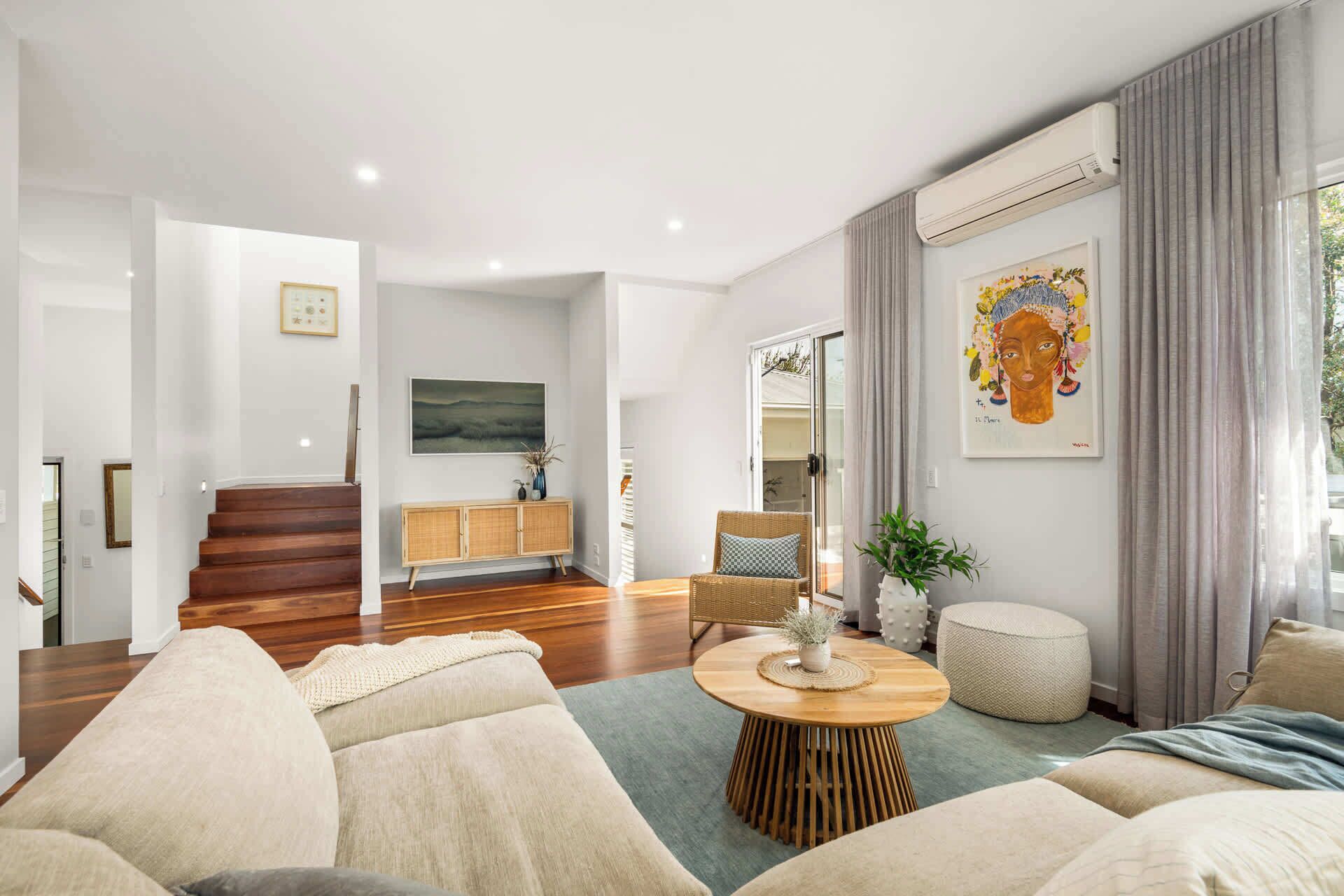 Télévision, espaces bureaux