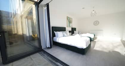 Ealing Broadway Great Stay