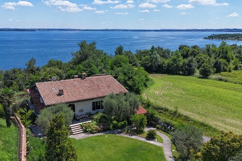 Villa Casa Montecolo with private pool