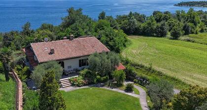 Villa Casa Montecolo with private pool