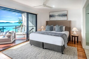 Unclassified image, 3 of 23, button