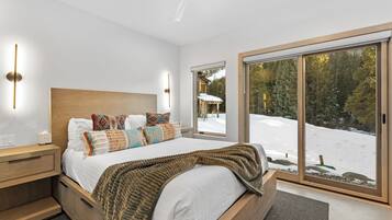 4 bedrooms, free WiFi, bed sheets