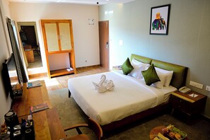 1 chambre, chambres insonorisées, Wi-Fi gratuit, draps fournis