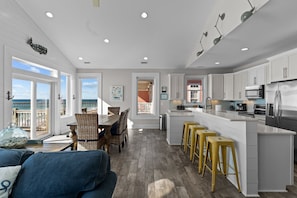 Fridge, microwave, oven, stovetop - In Spiaggia (at the beach) #185 - 6 BD Oceanfront in the heart of Surf City! (Surf City)