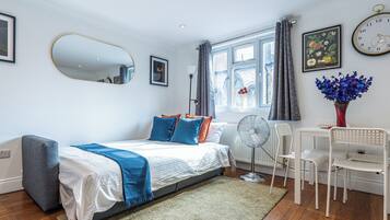 1 bedroom, desk, iron/ironing board, travel cot