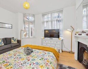 3 soverom, strykejern/-brett, reiseseng for barn og wi-fi (inkludert)