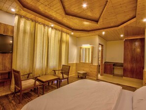 Deluxe Room | Free WiFi