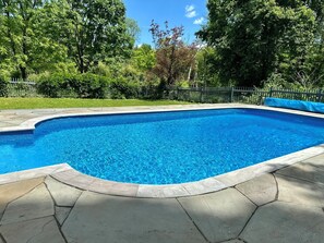 Piscine extérieure, piscine chauffée