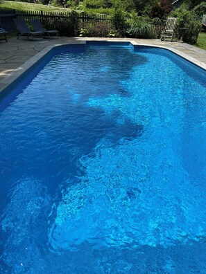 Outdoor pool, a heated pool - Kapitan’s cottage a Rustic Private Catskill Getaway Near Kingston (Kingston)