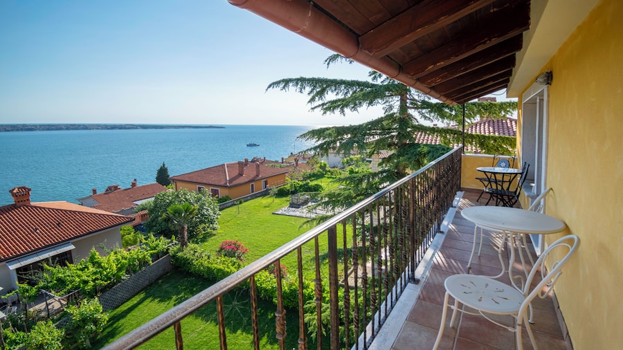 Apartments Apartim Piran