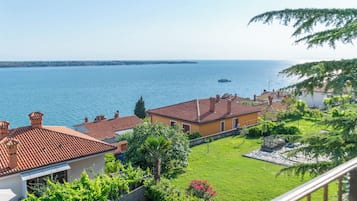 Panoramic Duplex, 3 Bedrooms, Balcony, Sea View | Terrace/patio