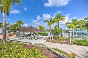 Interior - 15 Mi to Wdw: Retreat w/ Private Pool! (Kissimmee)