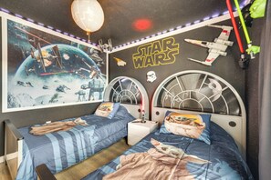 Interior - 7 Mi to Disney: Davenport Family Getaway w/ Pool! (Davenport)
