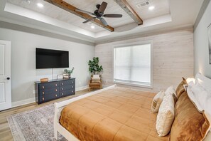 House (3 Bedrooms) | Interior - < 1 Mi to Lake Catherine: Home in Gated Community! (Hot Springs)