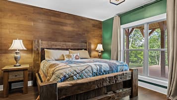 House (5 Bedrooms) | Interior