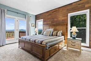House (6 Bedrooms) | Interior