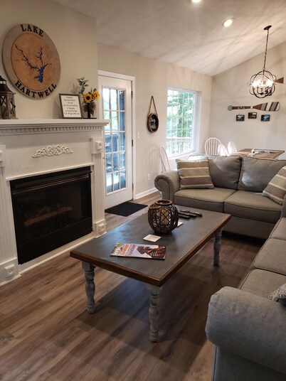 Lake Hartwell Waterfront Getaway