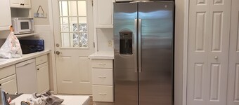 Lake Hartwell Waterfront Getaway