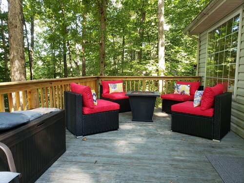 Lake Hartwell Waterfront Getaway