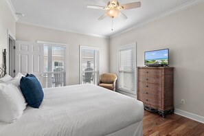 6 slaapkamers, een strijkplank/strijkijzer, gratis wifi, beddengoed