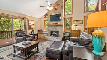 Smart TV, fireplace, DVD player, books