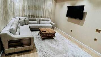 1 habitación, tabla de planchar con plancha y wifi gratis