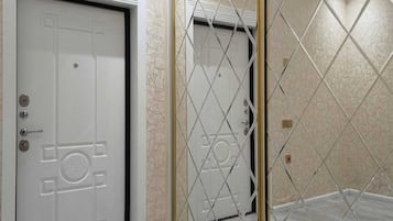 1 habitación, tabla de planchar con plancha y wifi gratis