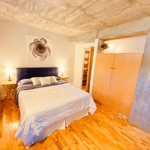 熨斗/熨衣板、WiFi、床单