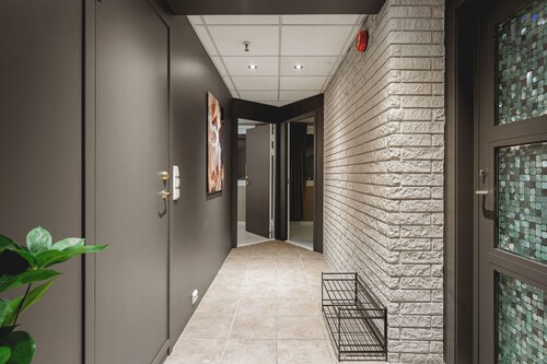 Arctic Homes - Downtown Penthouse