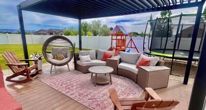 Guest home 2 bedroom 2 full bath kids and adult zone.top rated place in vernal