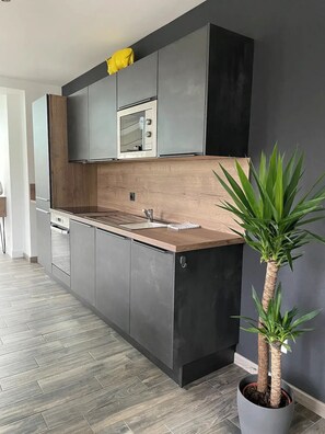 Private kitchen - Very bright apartments Olivia (Saint-Pair)