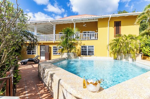 Romantic villa with private pool and magnificent ocean view