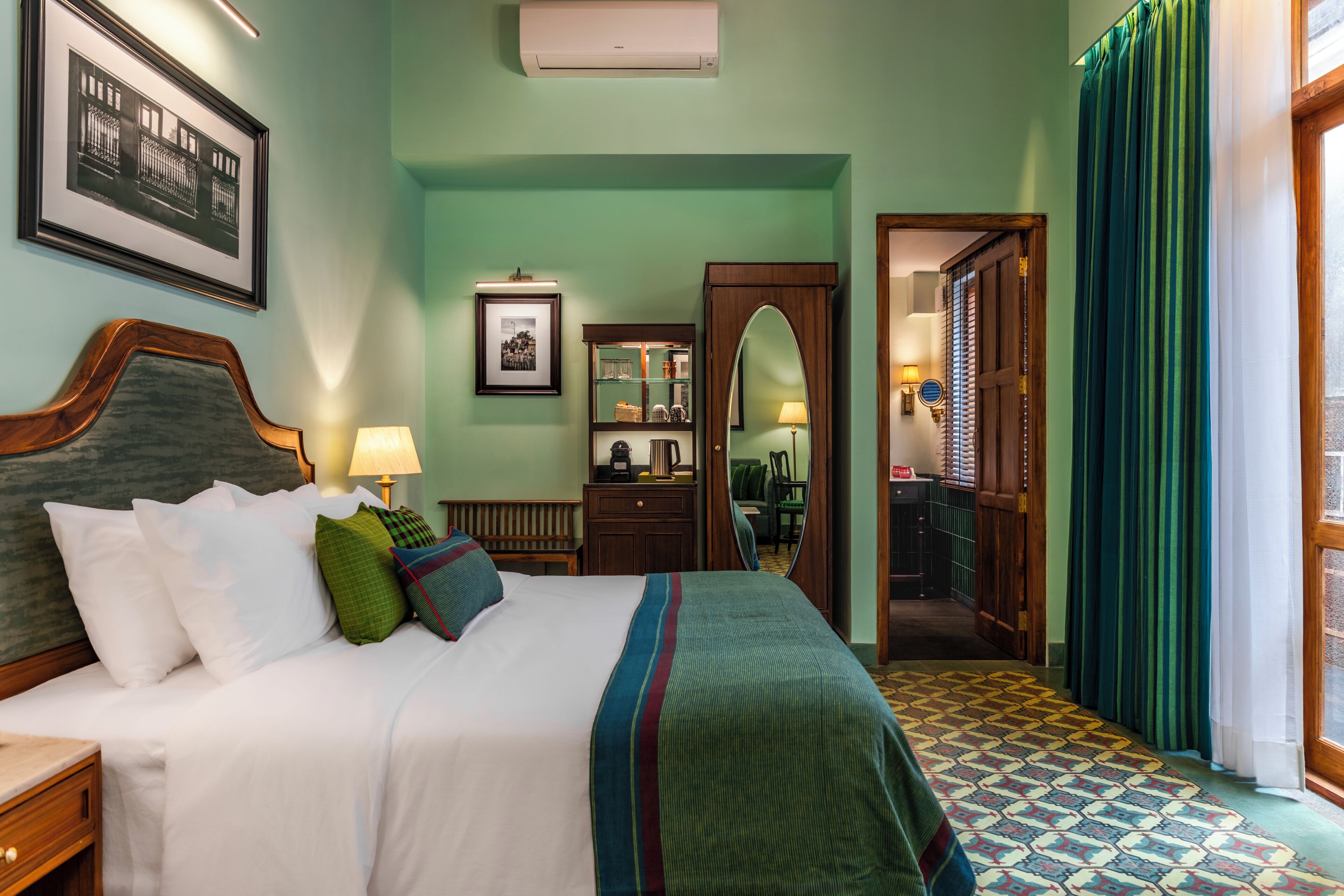 Superior Double Room | Minibar, in-room safe, blackout curtains, soundproofing