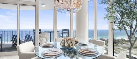 Condo, 3 Bedrooms | Dining