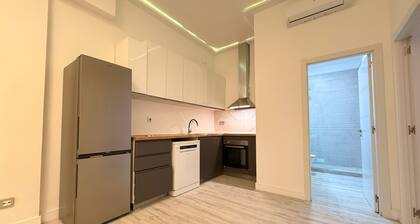 10' walk to plaza mayor max 8P, 3Bedr, 1sofa, 2bath